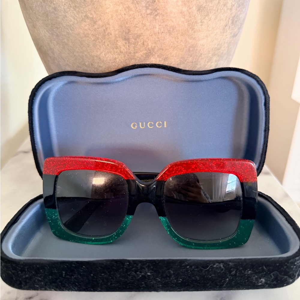 Gucci Women's Sunglasses in Red and Green